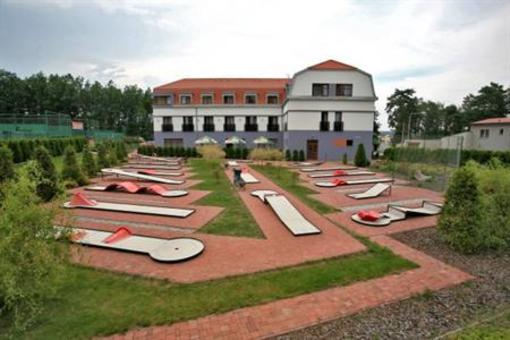 фото отеля Hotel Sport Zruc-Senec