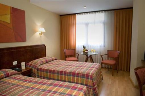 фото отеля Hotel Unzaga Plaza