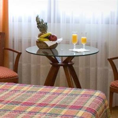 фото отеля Hotel Unzaga Plaza