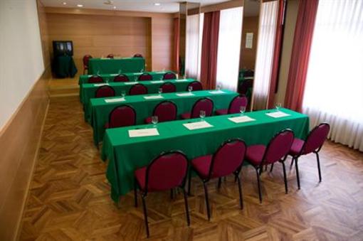 фото отеля Hotel Unzaga Plaza