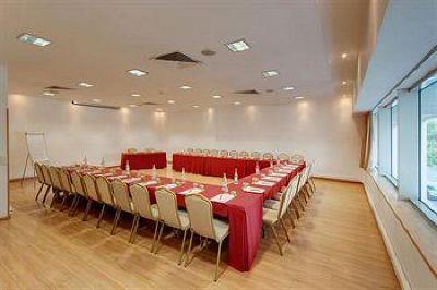 фото отеля Hotel Tryp Oriente - Lisboa