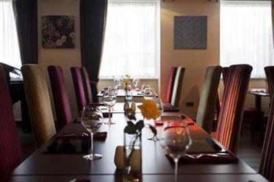 фото отеля Icon Hotel Luton