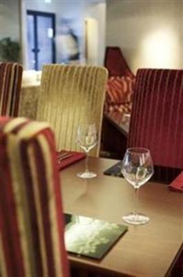 фото отеля Icon Hotel Luton