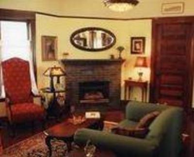 фото отеля Turret House Bed and Breakfast Long Beach