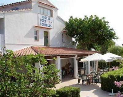 фото отеля Hostal Port Fornells