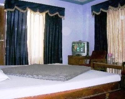 фото отеля Hotel Status Inn Deep Manali
