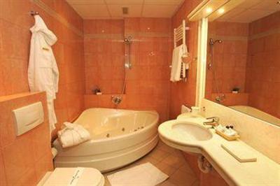 фото отеля Hotel Terme Salvarola