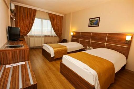 фото отеля Petek Hotel