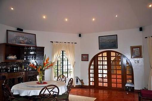 фото отеля Stonehouse Gardens Resort