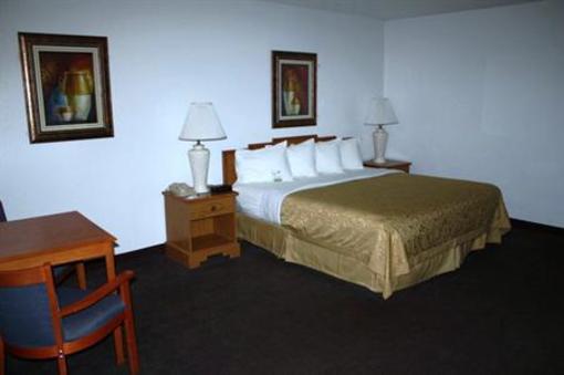 фото отеля Best Western Adobe Inn