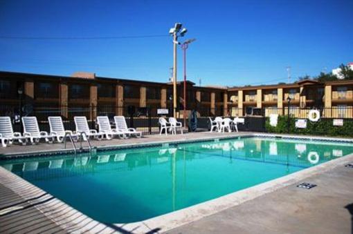 фото отеля Best Western Adobe Inn