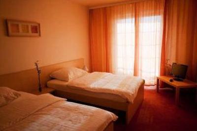 фото отеля Hesperia Hotel