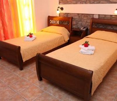фото отеля Artemis Traditional Resort Myrina