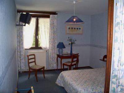 фото отеля Hotel Le Cygne Conches-en-Ouches