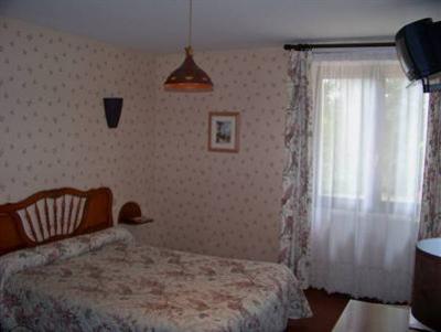 фото отеля Hotel Le Cygne Conches-en-Ouches
