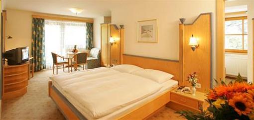 фото отеля Hotel Zwolfer
