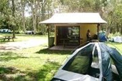 фото отеля Glass House Mountains Holiday Village Accommodation Caloundra