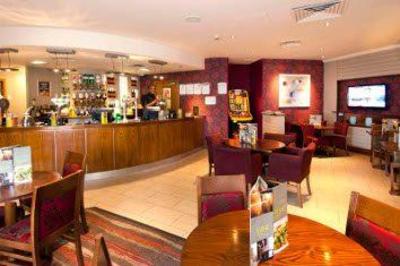 фото отеля Premier Inn London Wembley Stadium