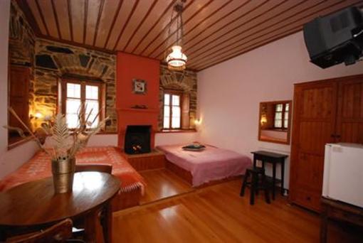 фото отеля Guesthouse Koulis