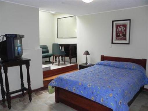 фото отеля Hotel Jardin de Quito