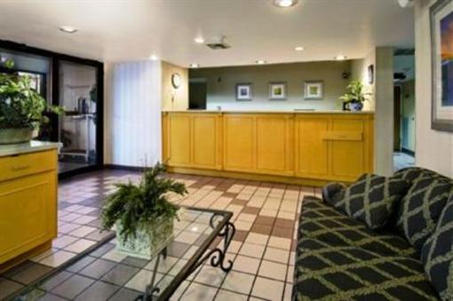фото отеля Red Roof Inn Lake City