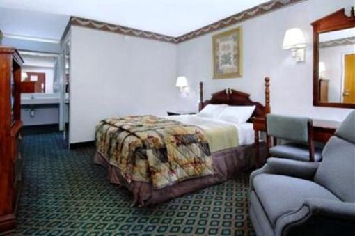фото отеля Red Roof Inn Lake City