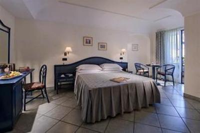 фото отеля Sorriso Thermae & Resort Forio