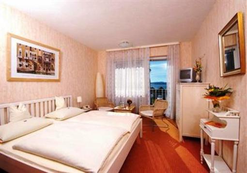 фото отеля Strandhotel Hohwacht