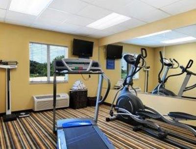 фото отеля Days Inn & Suites Rockdale Texas