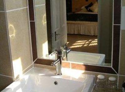 фото отеля Warwick Arms Hotel