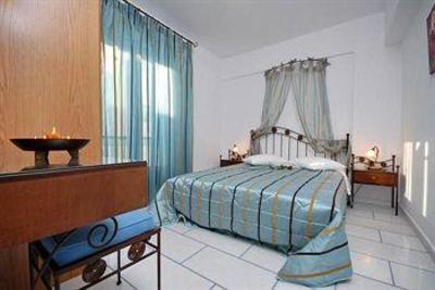 фото отеля Antony Studios And Apartments Naxos
