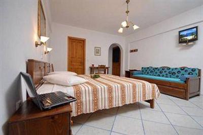 фото отеля Antony Studios And Apartments Naxos