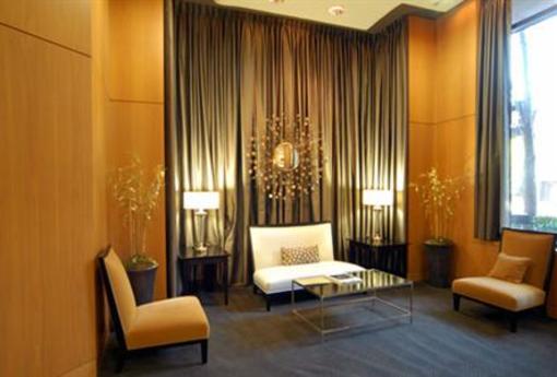 фото отеля Oakwood Apartments Crystal City Arlington (Virginia)