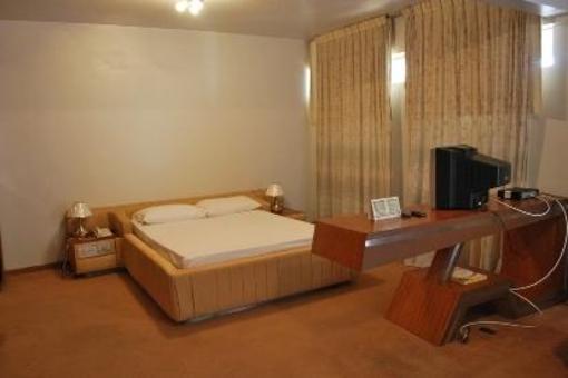 фото отеля Garvey Park Hotel
