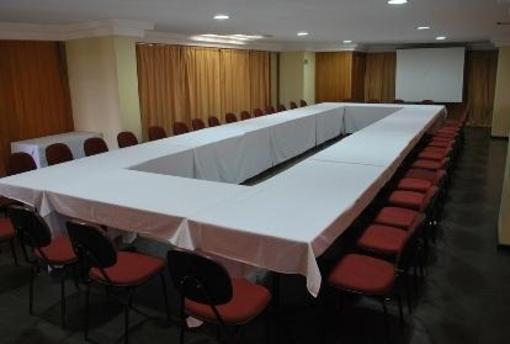 фото отеля Garvey Park Hotel