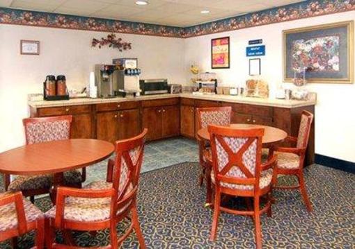 фото отеля Econo Lodge Tillmans Corner
