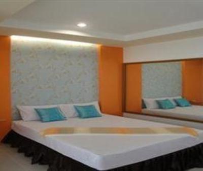 фото отеля Phuris Resort