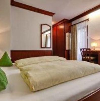 фото отеля Hotel & Restaurant zum Lamm