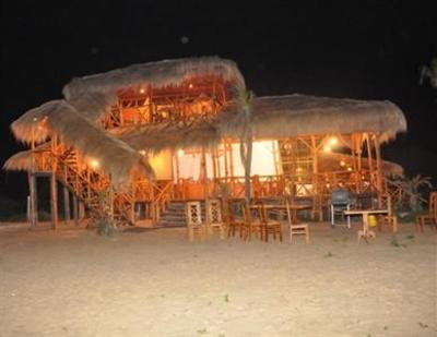 фото отеля Kirinda Beach Resort