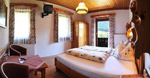 фото отеля Ferienhaus Winkler Tuschnig Pension Weissensee