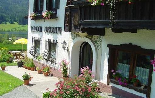 фото отеля Ferienhaus Winkler Tuschnig Pension Weissensee