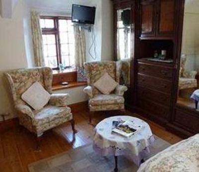 фото отеля Burton Farmhouse