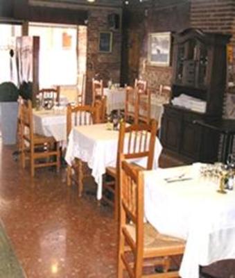 фото отеля Hotel Fonda Joan Santa Coloma de Farners