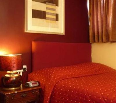 фото отеля Russell Court Hotel Reading