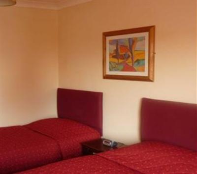 фото отеля Russell Court Hotel Reading
