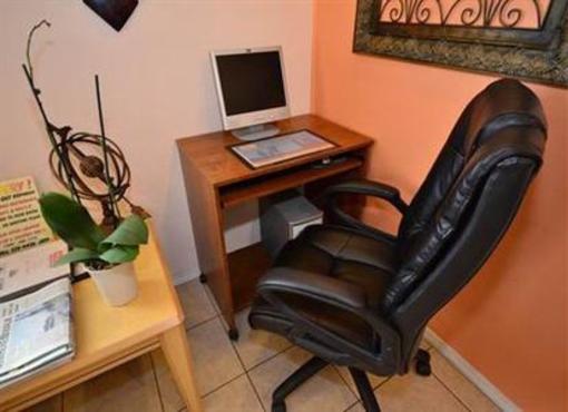 фото отеля Econo Lodge Beatrice