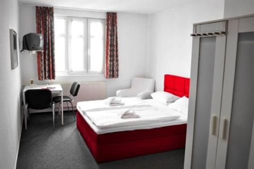 фото отеля Ferdinand Apart Hotel Berlin