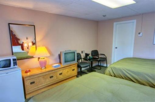 фото отеля Canadas Best Value Inn Port Colborne
