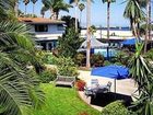 фото отеля West Beach Inn