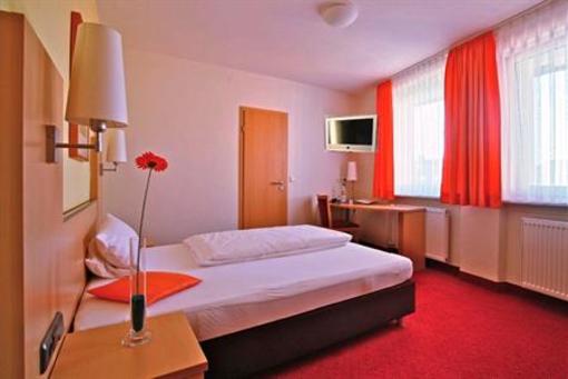 фото отеля Hotel "An der Eiche"